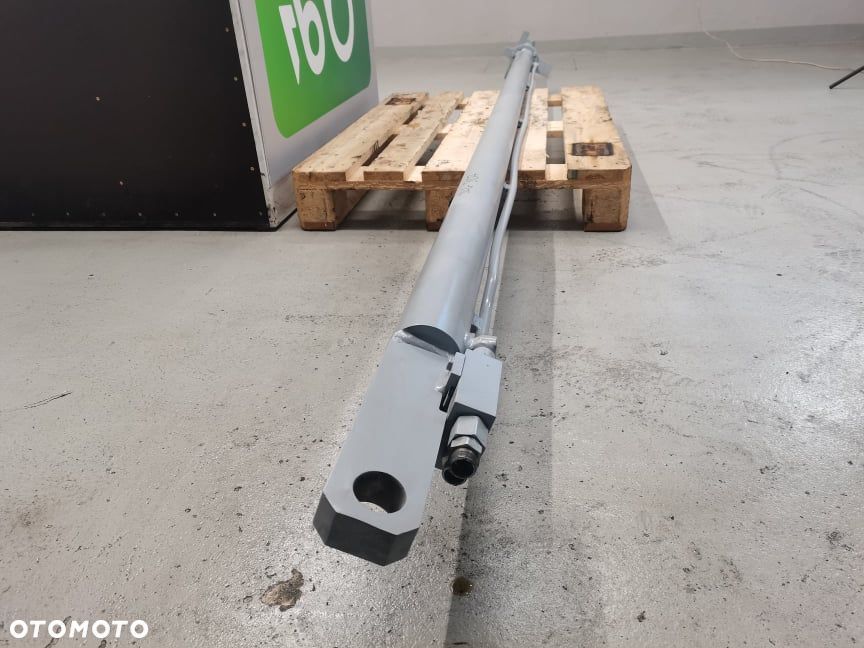 Siłownik hydrauliczny wysuwu masztu JLG 307 - 3