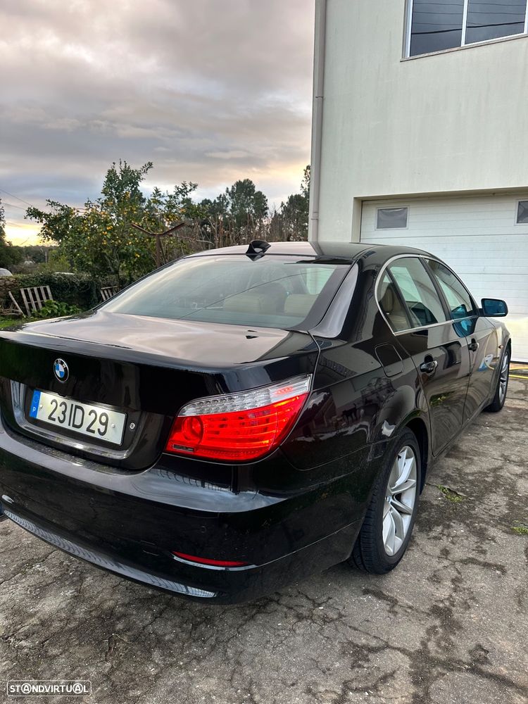 BMW 520 dA Executive - 4