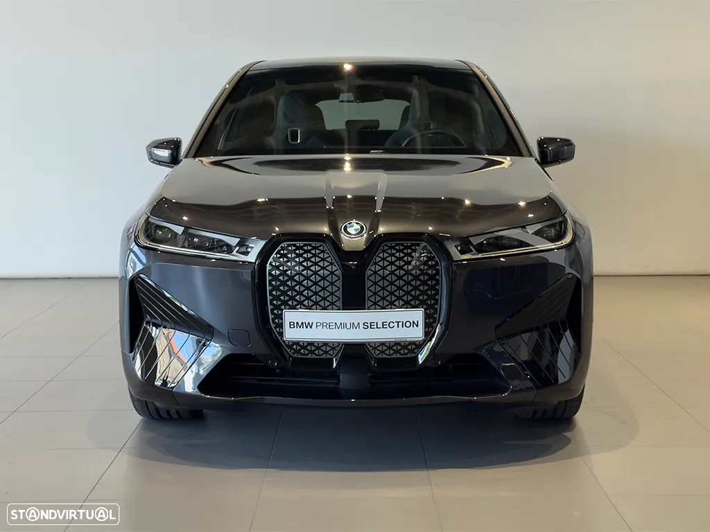 BMW iX xDrive 50 Pack Desportivo - 2
