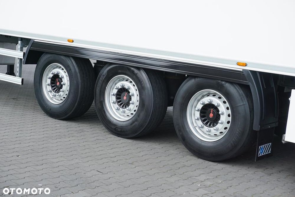 Lamberet / CHŁODNIA / CARRIER 1950 / MULTITEMPERATURA / OŚ PODNOSZONA - 8