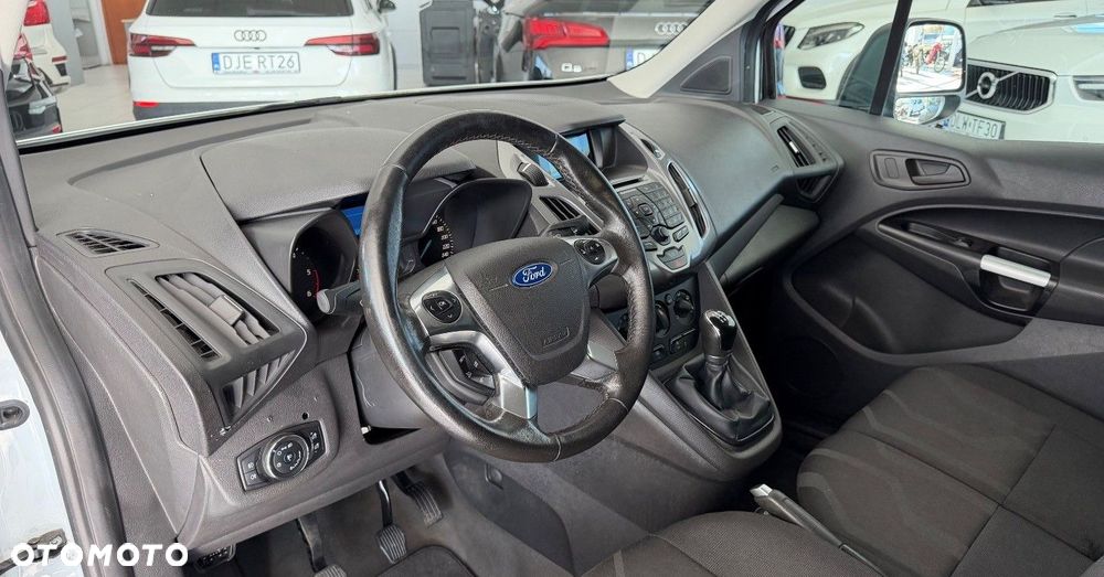 Ford Transit Connect - 19