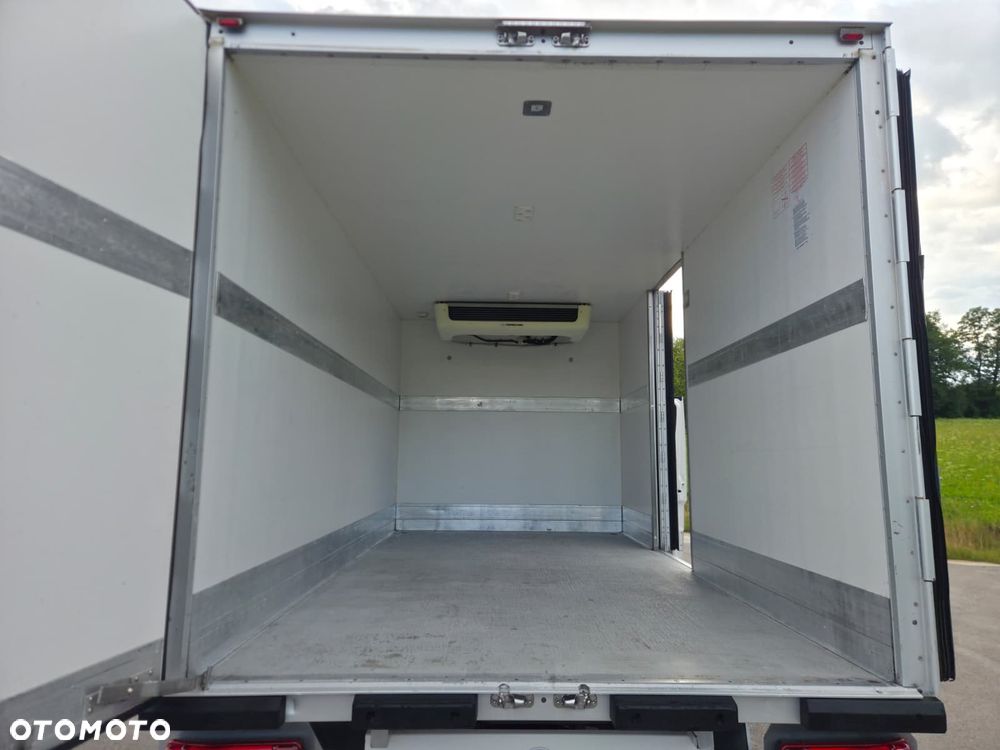Volkswagen CRAFTER MAXI CHLODNIA - 19
