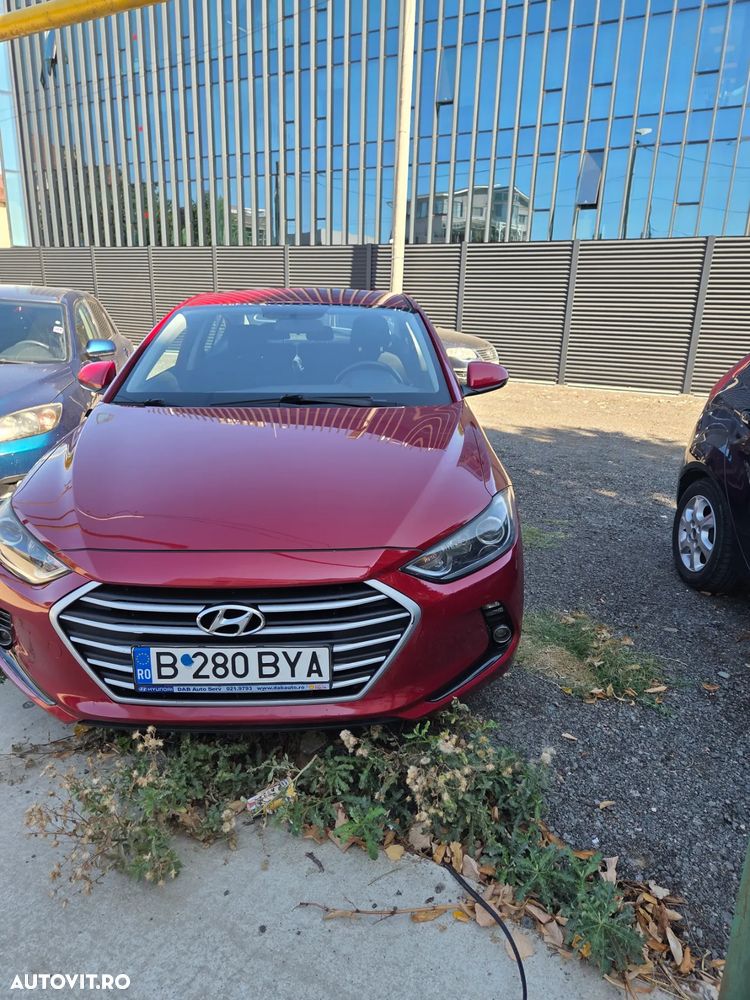 Hyundai Elantra 1.6 MPi Comfort - 3