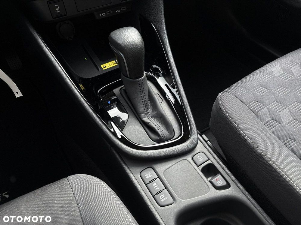 Toyota Yaris - 19