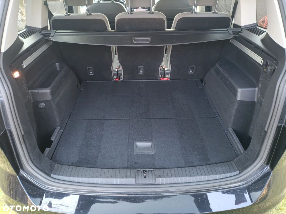 Volkswagen Touran - 2