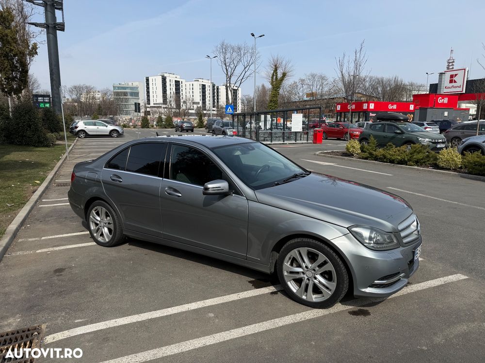 Mercedes-Benz C 220 CDI DPF (BlueEFFICIENCY) 7G-TRONIC Avantgarde - 2