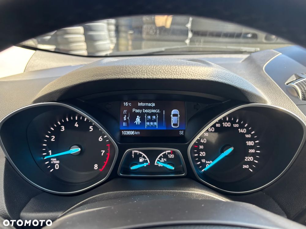 Ford Kuga - 17