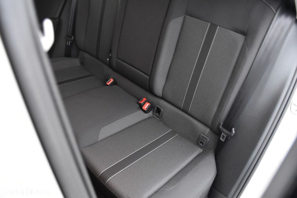 Volkswagen T-Roc 1.5 TSI Life - 29