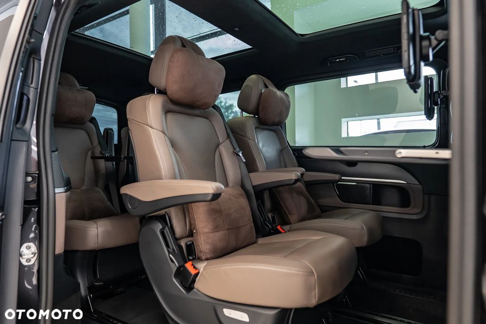 Mercedes-Benz Klasa V 300 d 4-Matic Exclusive 9G-Tronic (d³ugi) - 36