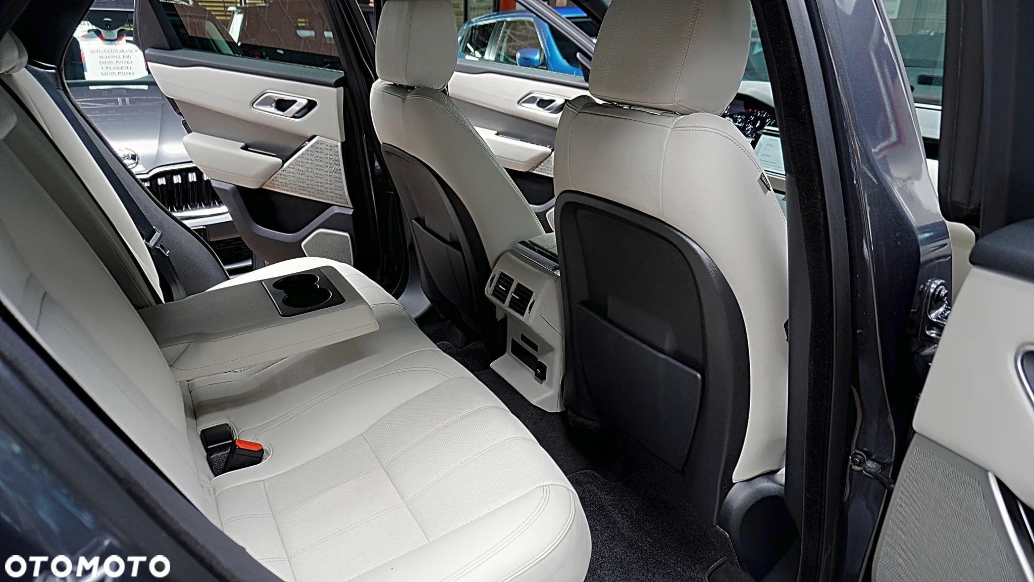 Land Rover Range Rover Velar 3.0 Si6 SE - 16