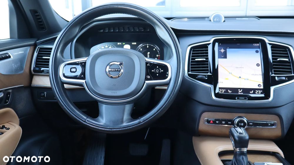 Volvo XC 90 D5 AWD Inscription 7os - 11