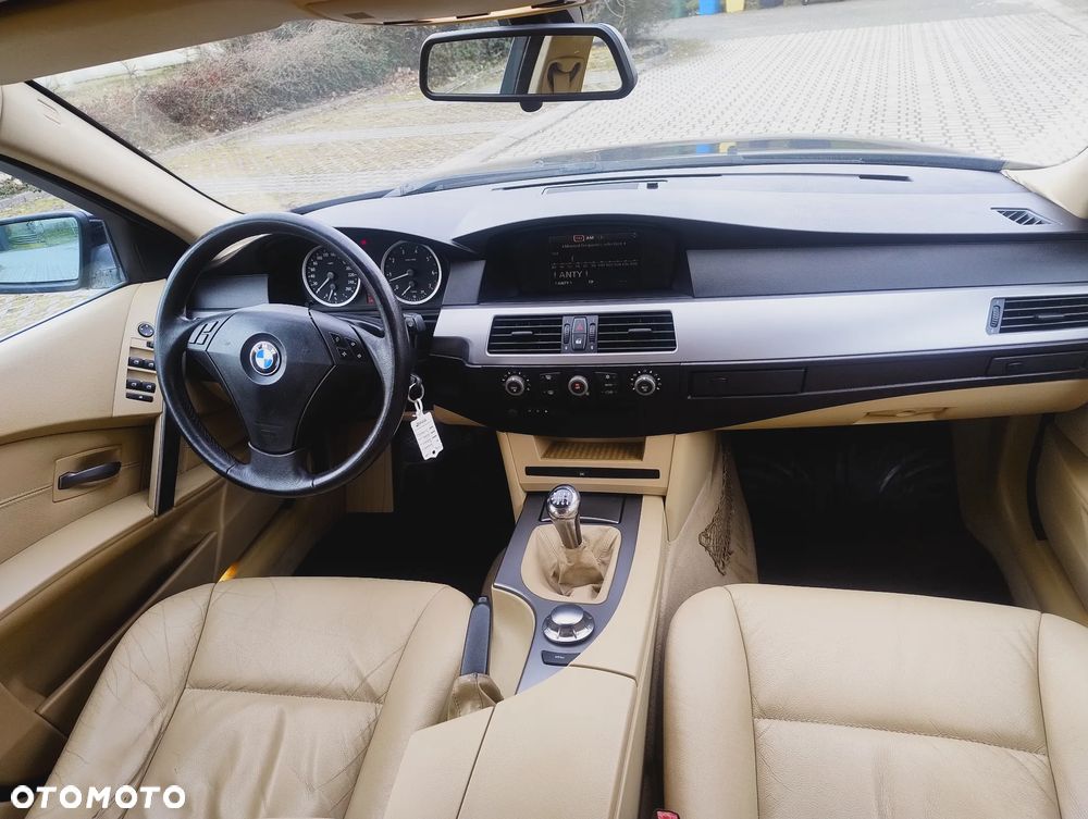 BMW Seria 5 - 16