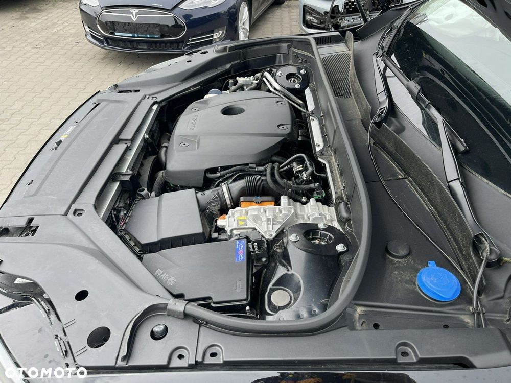 Volvo XC 90 T8 AWD Ultra Black Edition - 18
