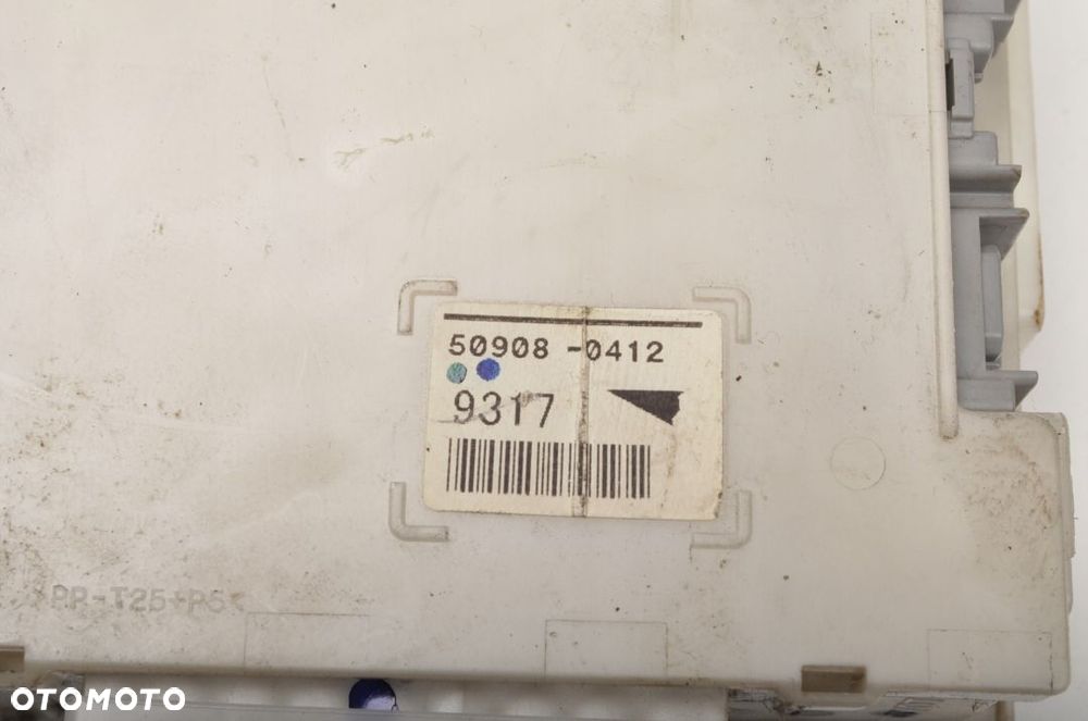 LEXUS GS III 430H OBUDOWA SKRZYNKI BEZPIECZNIKÓW - 5