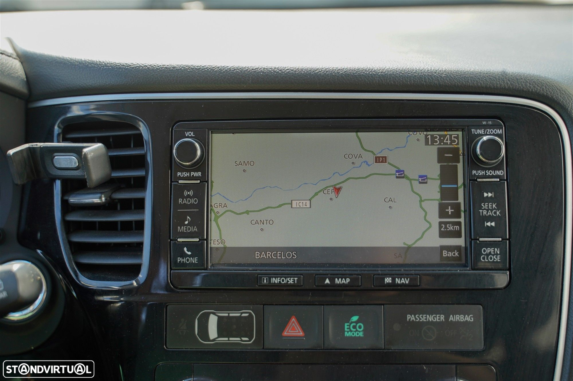 Mitsubishi Outlander 2.2 DI-D Intense - 19