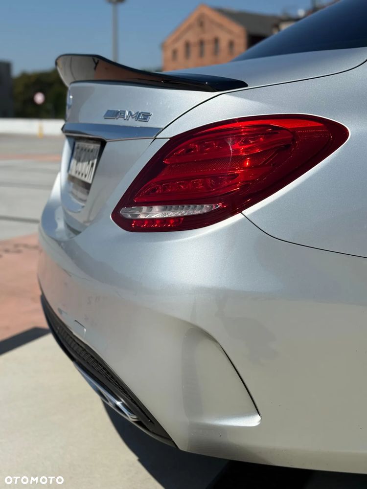Mercedes-Benz Klasa C AMG 43 4-Matic - 15