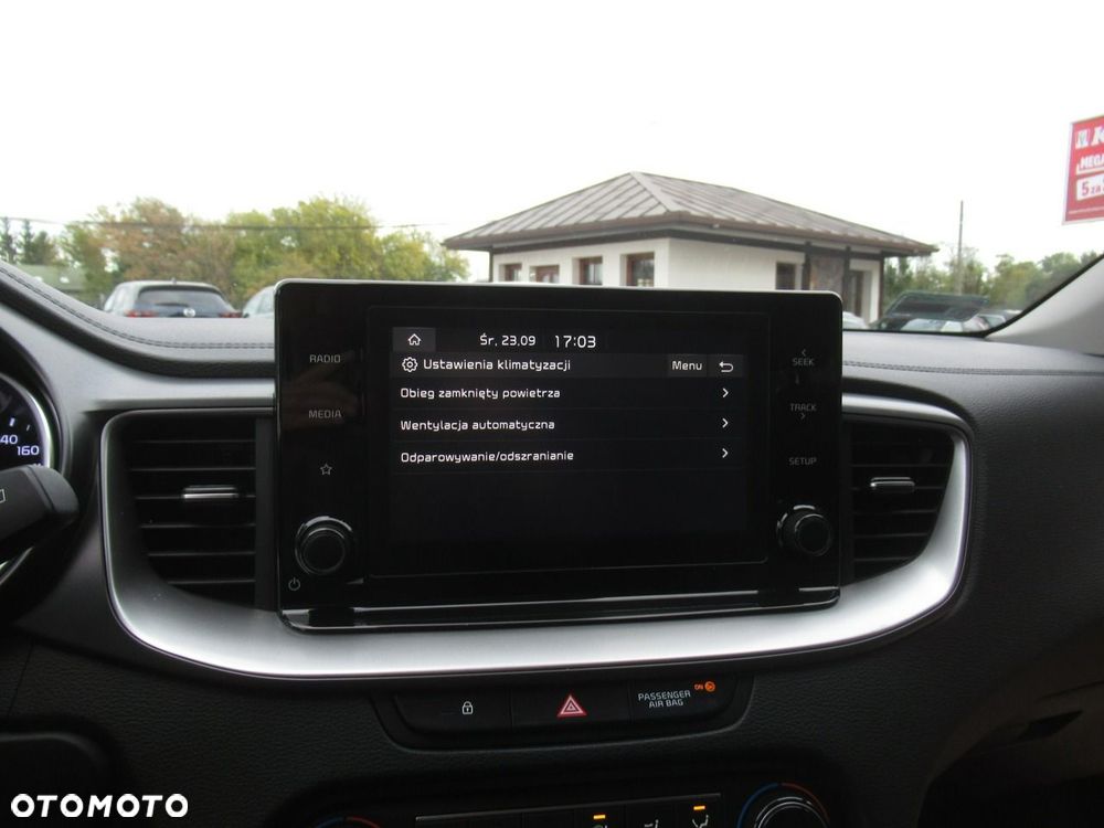Kia Ceed 1.5 T-GDI M - 27