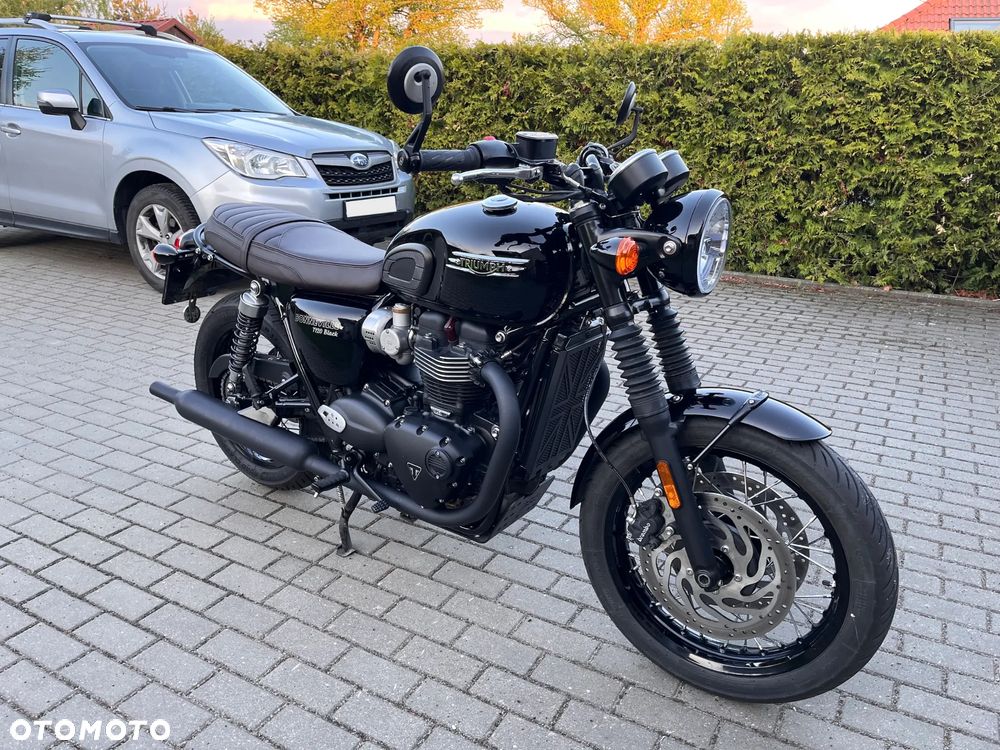 Triumph Bonneville - 3