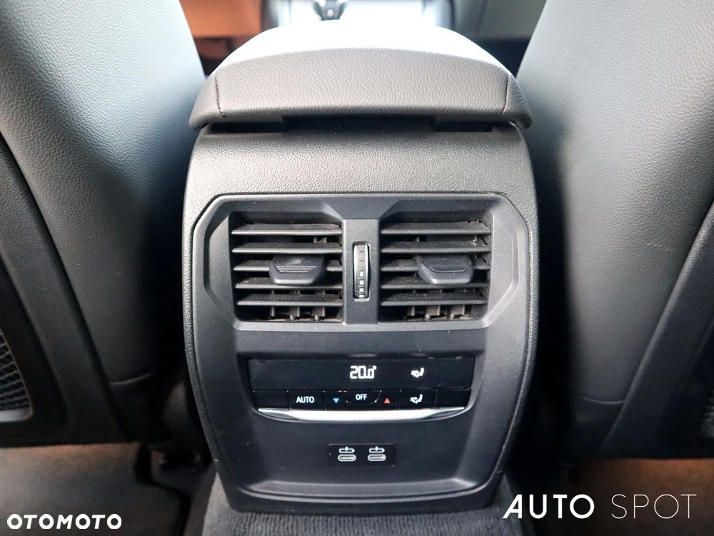 BMW Seria 3 M340i xDrive sport - 40