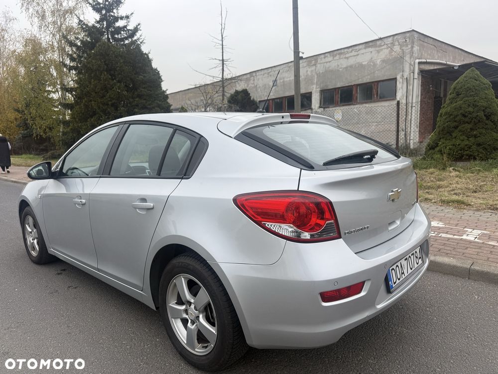 Chevrolet Cruze - 4