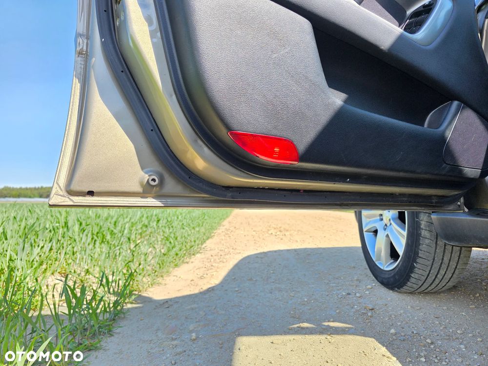 Subaru Outback - 33