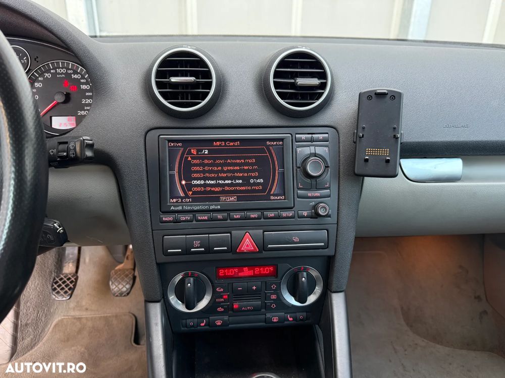 Audi A3 Sportback 1.6 FSI Ambition - 21