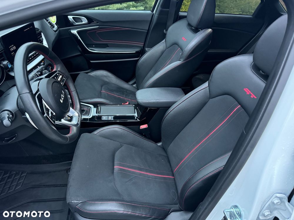 Kia ProCeed 1.5 T-GDI GT Line DCT - 25