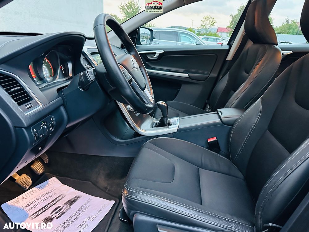Volvo XC 60 D3 Momentum - 14