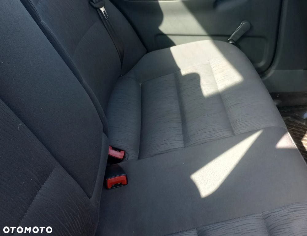 Audi A4 Limousine - 15