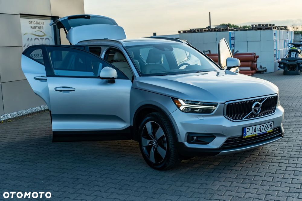Volvo XC 40 T5 AWD Momentum - 11
