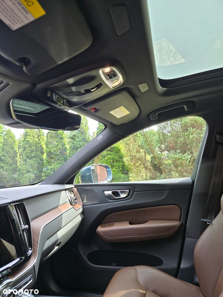 Volvo XC 60 B5 B AWD Geartronic Momentum Pro - 35