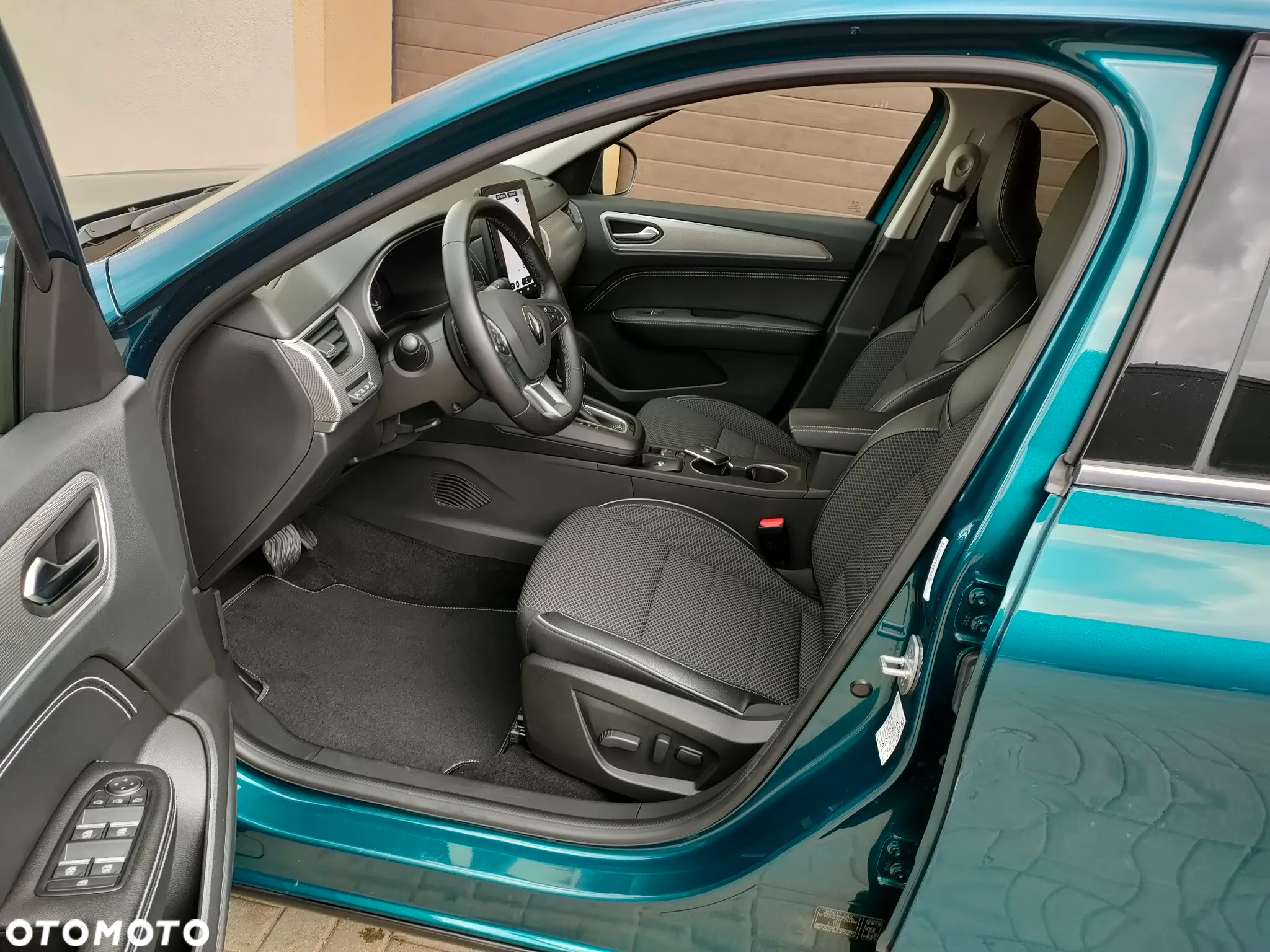 Renault Arkana TCe Mild Hybrid 140 EDC Techno - 11