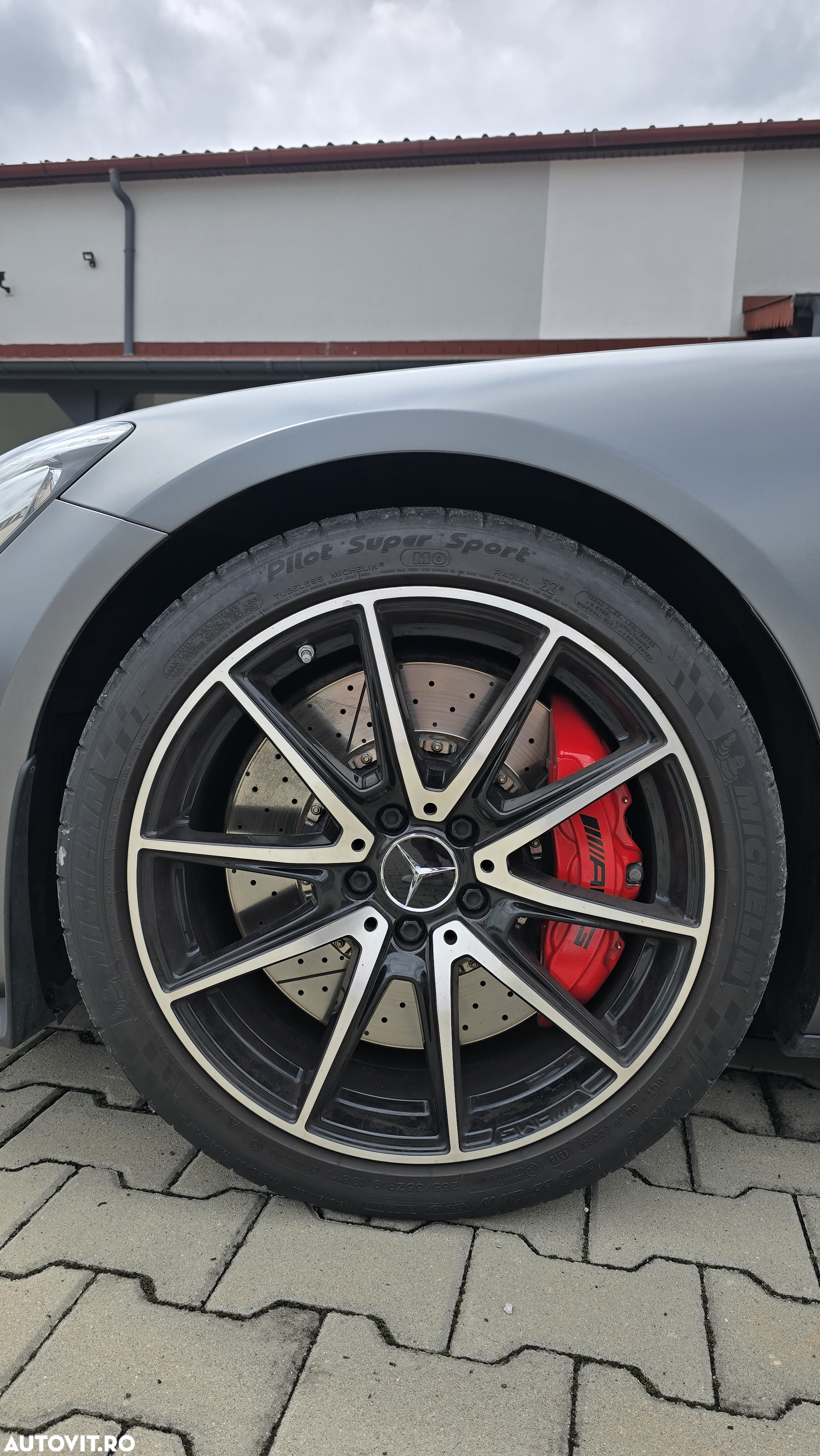 Mercedes-Benz AMG GT-S Standard - 12