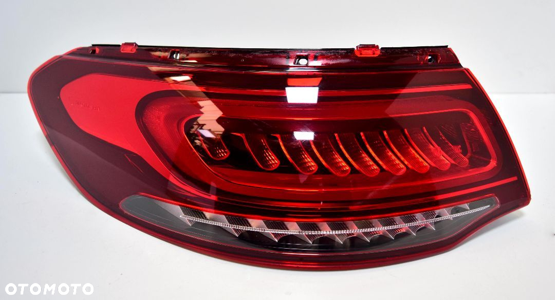 MERCEDES GLC W253 LAMPA LEWA TYLNA - 2