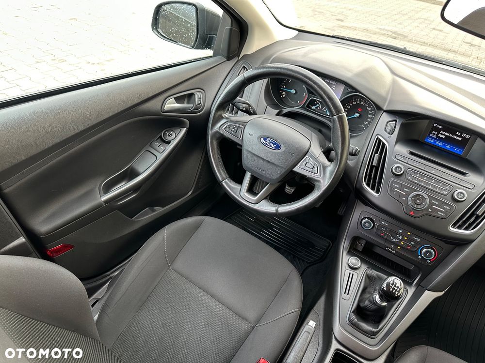 Ford Focus 1.5 TDCi SYNC Edition - 14