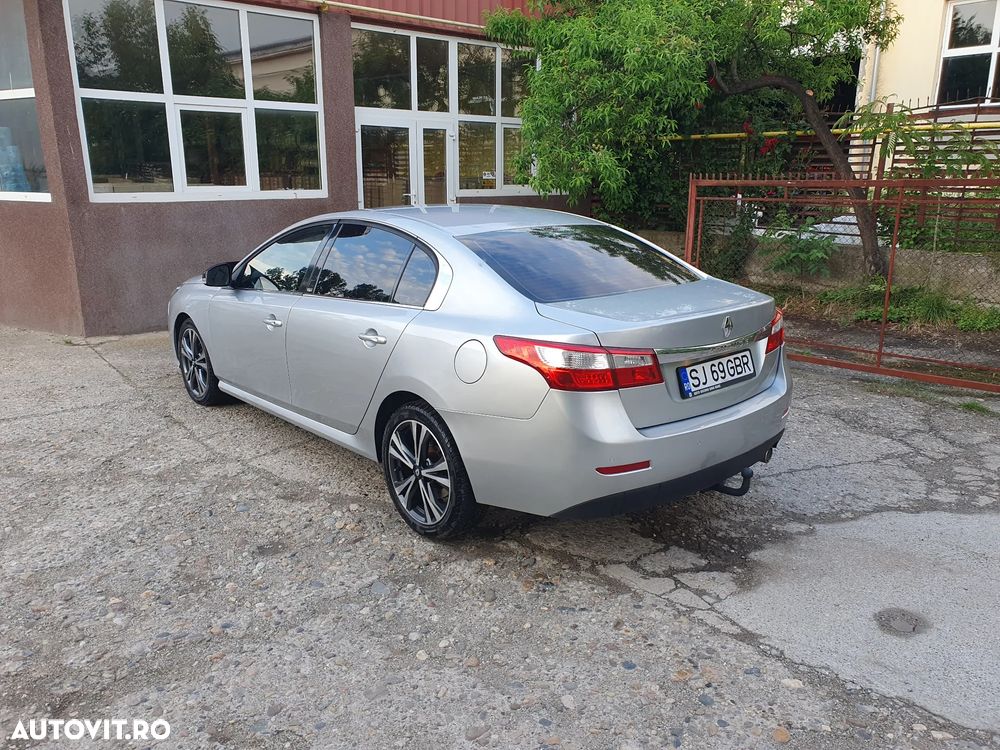 Renault Latitude - 2