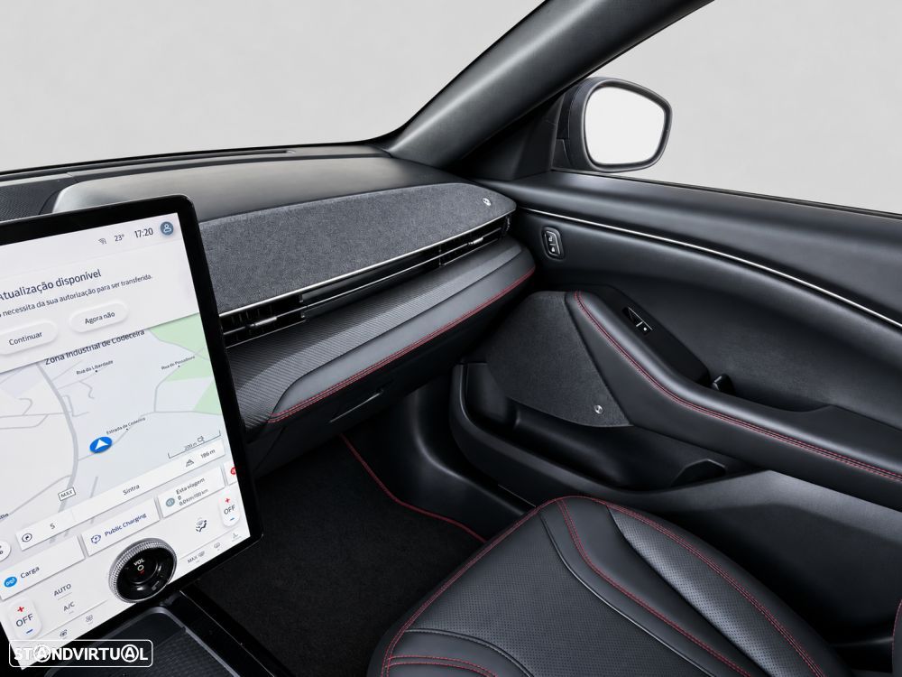 Ford Mustang Mach-E 75.7 kWh Premium AWD - 21