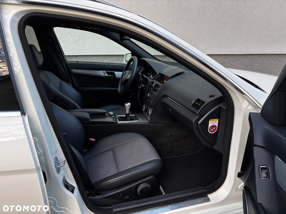 Mercedes-Benz Klasa C 180 Kompressor Avantgarde - 10