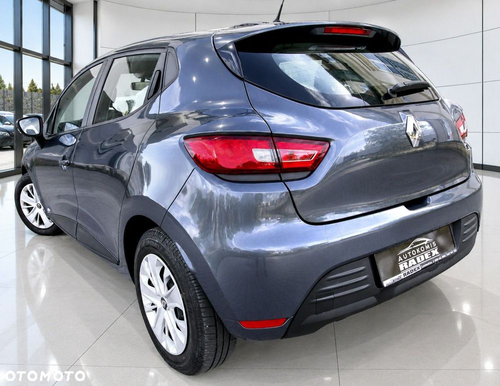 Renault Clio - 31