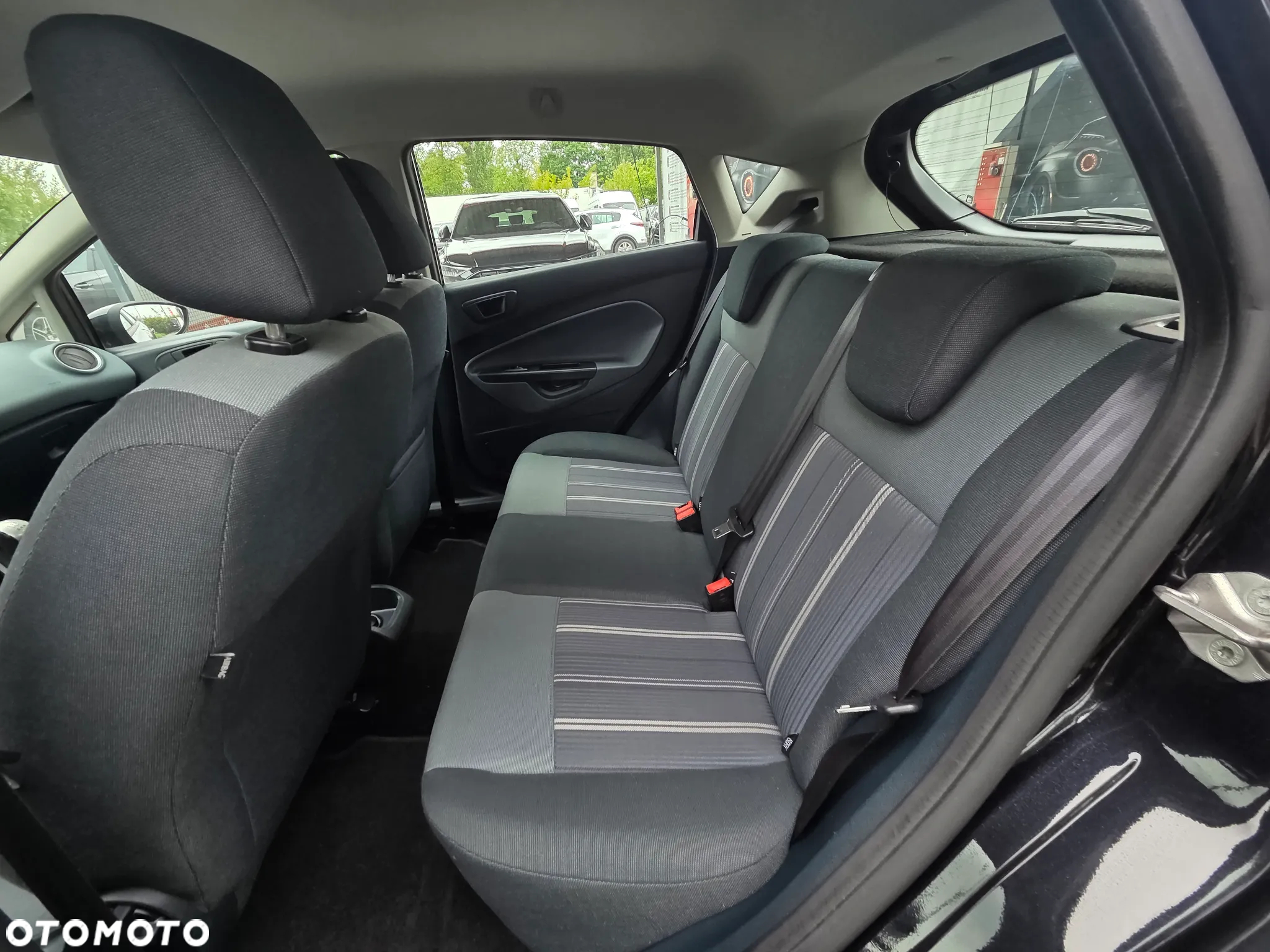 Ford Fiesta 1.25 Ambiente - 28