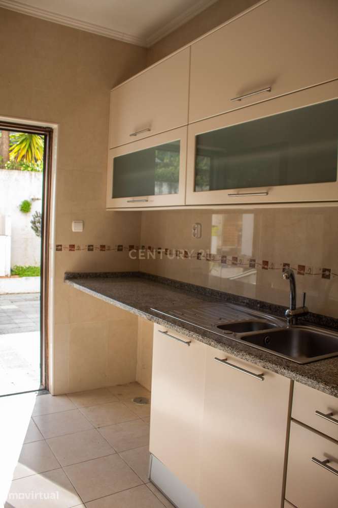 Apartamento T2 Sesimbra - Grande imagem: 4/17