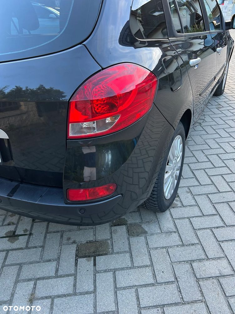 Renault Clio 1.2 16V 75 Dynamique - 10