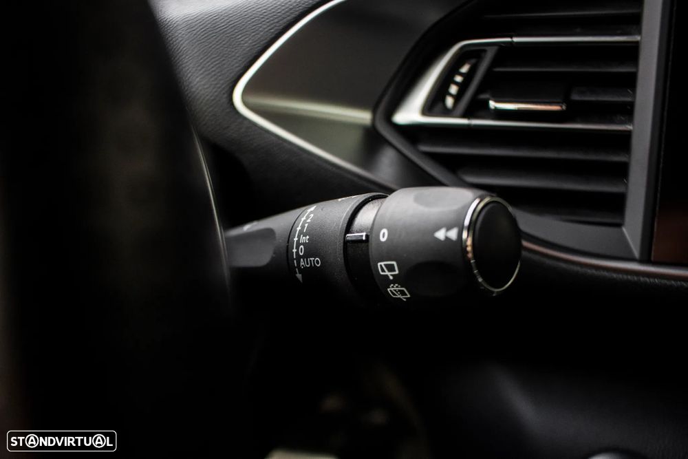 Peugeot 308 1.5 BlueHDi GT Line EAT8 - 18