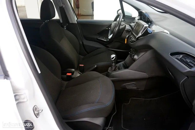 Peugeot 208 1.5 BlueHDi Signature - 8