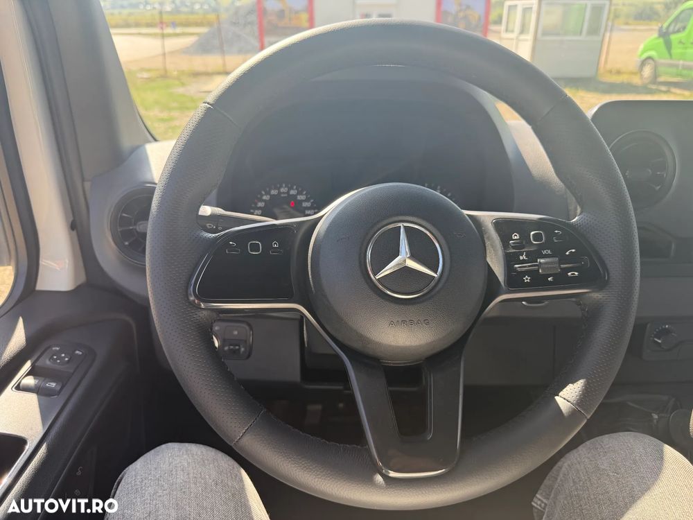 Mercedes-Benz SPRINTER - 5