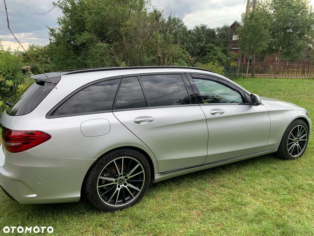 Mercedes-Benz Klasa C 180 9G-TRONIC Edition - 9