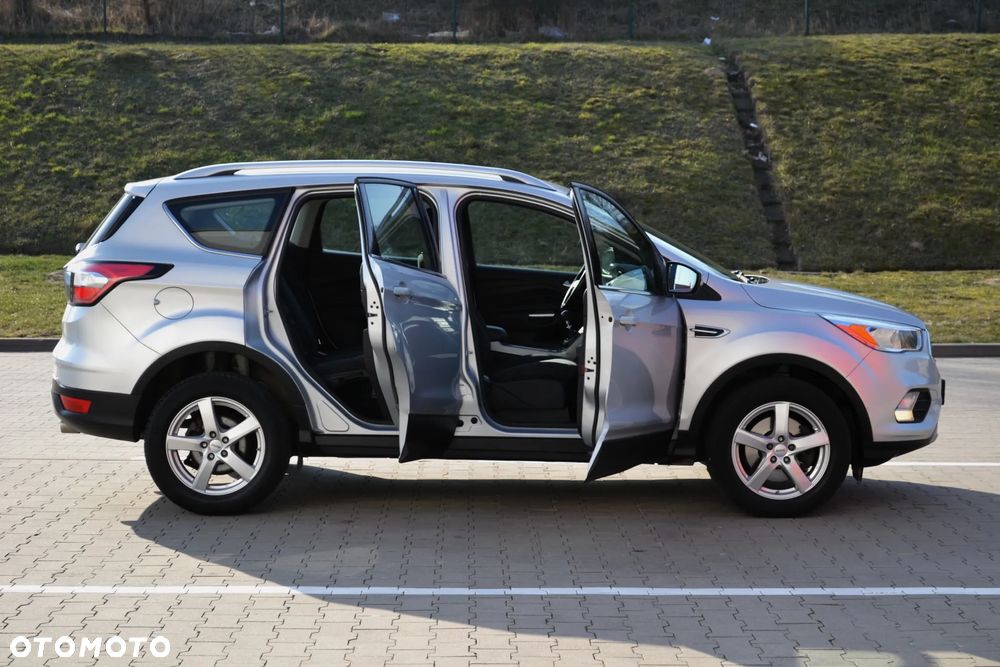 Ford Kuga 2.0 TDCi 4WD Trend - 26