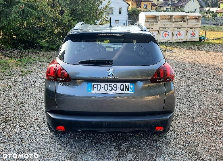 Peugeot 2008 1.2 Pure Tech Active - 8