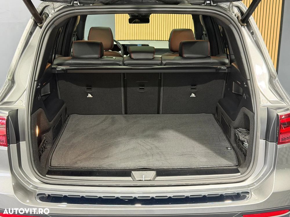 Mercedes-Benz GLB - 40