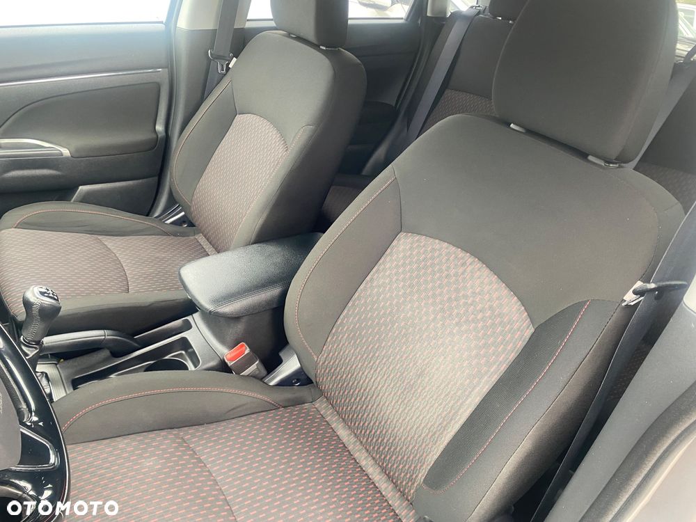 Mitsubishi ASX 1.6 ClearTec 2WD Diamant Edition+ - 33